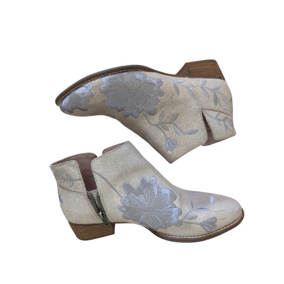 Seychelles Lantern Embroidered Booties in size 9 - Picture 2 of 6